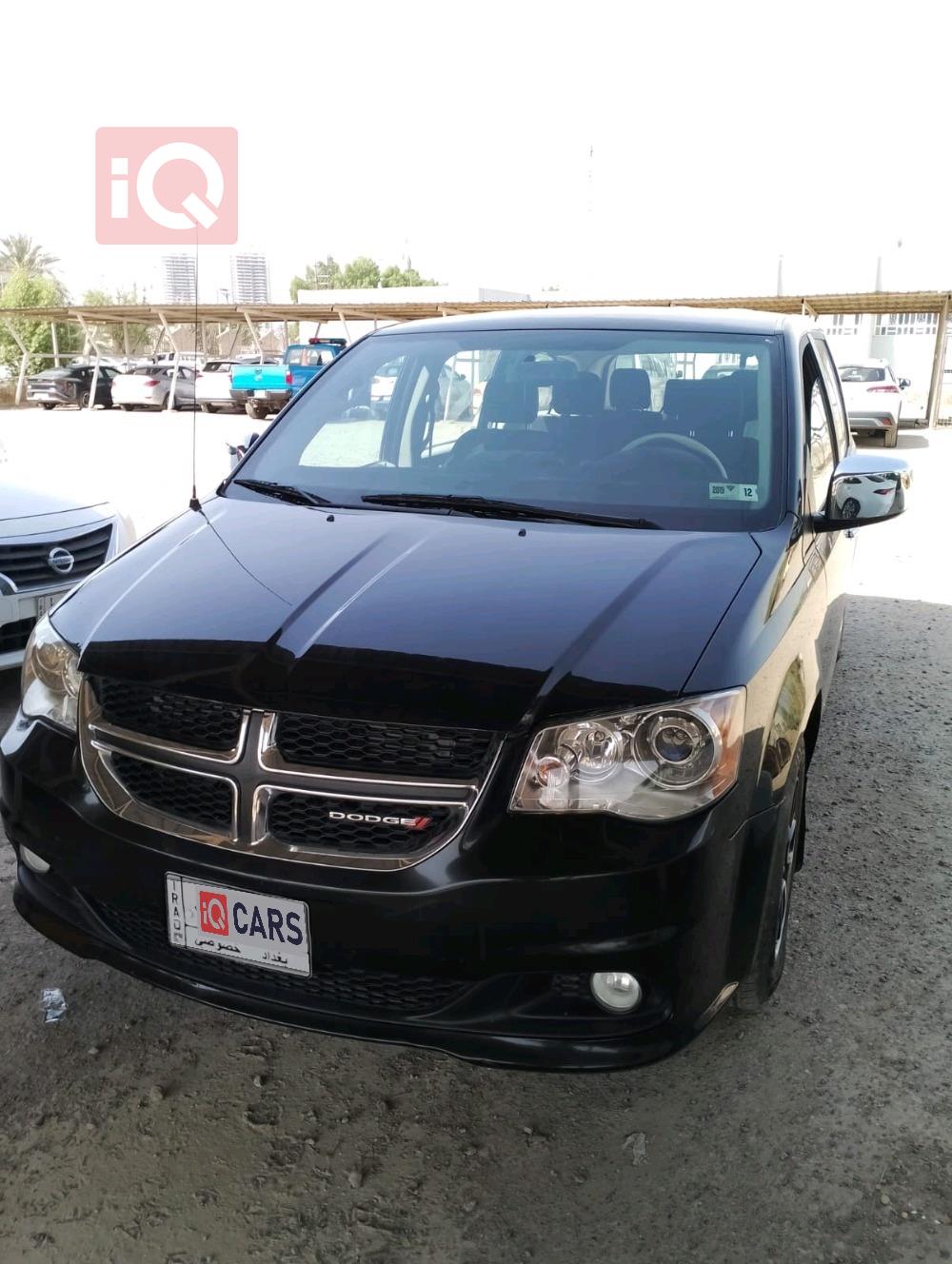 دودج جراند كارافان